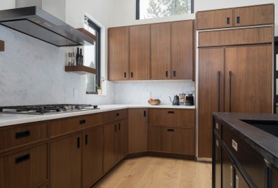 Perimeter: Bridgewood, Walnut, Carmel, Cologne Island: Bridgewood, Maple, Tricorn Black, Cologne