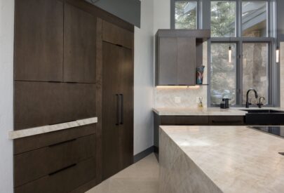 Bridgewood, Maple, Iron, Scandia