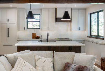 Island: Bridgewood, Maple, Java. Perimeter: Bridgewood, Maple, Accessible Beige.